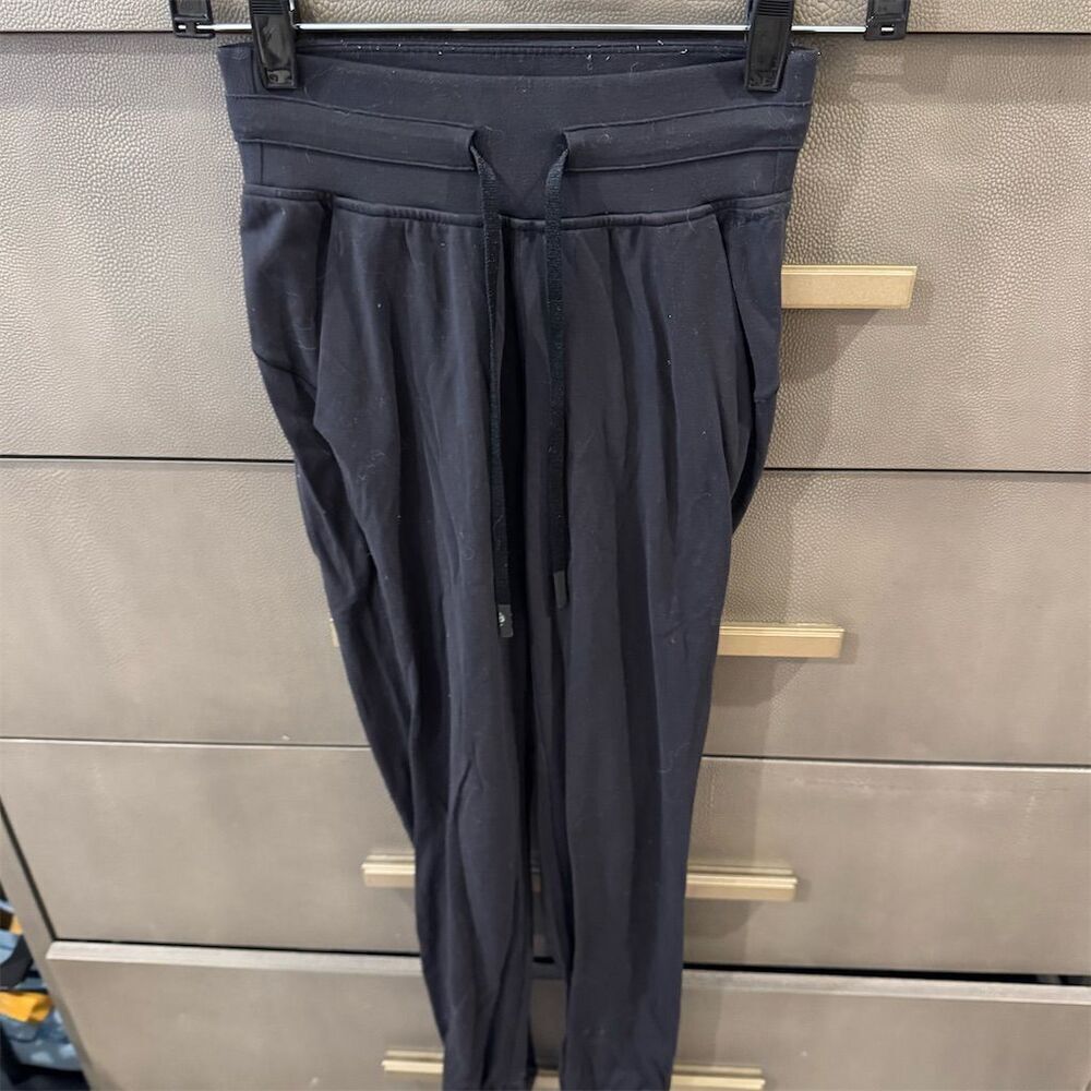 Lululemon Women's Align Jogger Pants Black Drawstring Relaxed Fit Casual Size 0